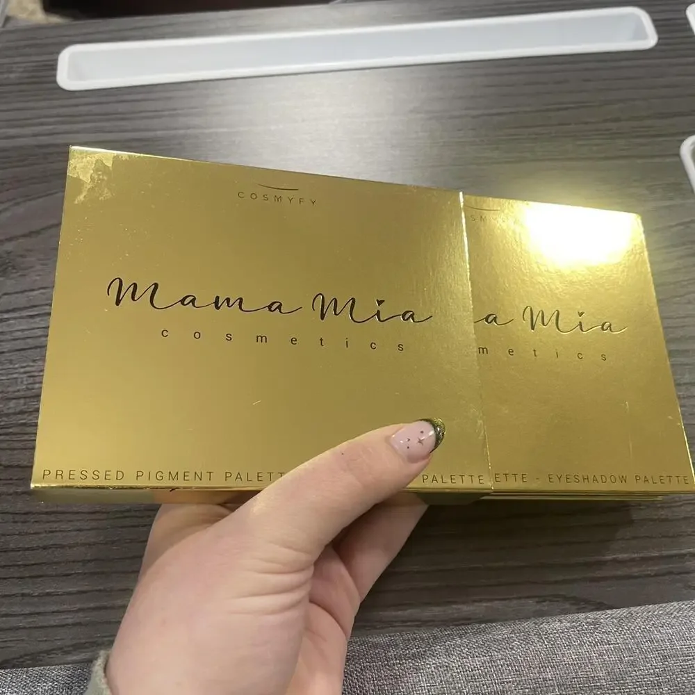 MIA mama eyeshadow